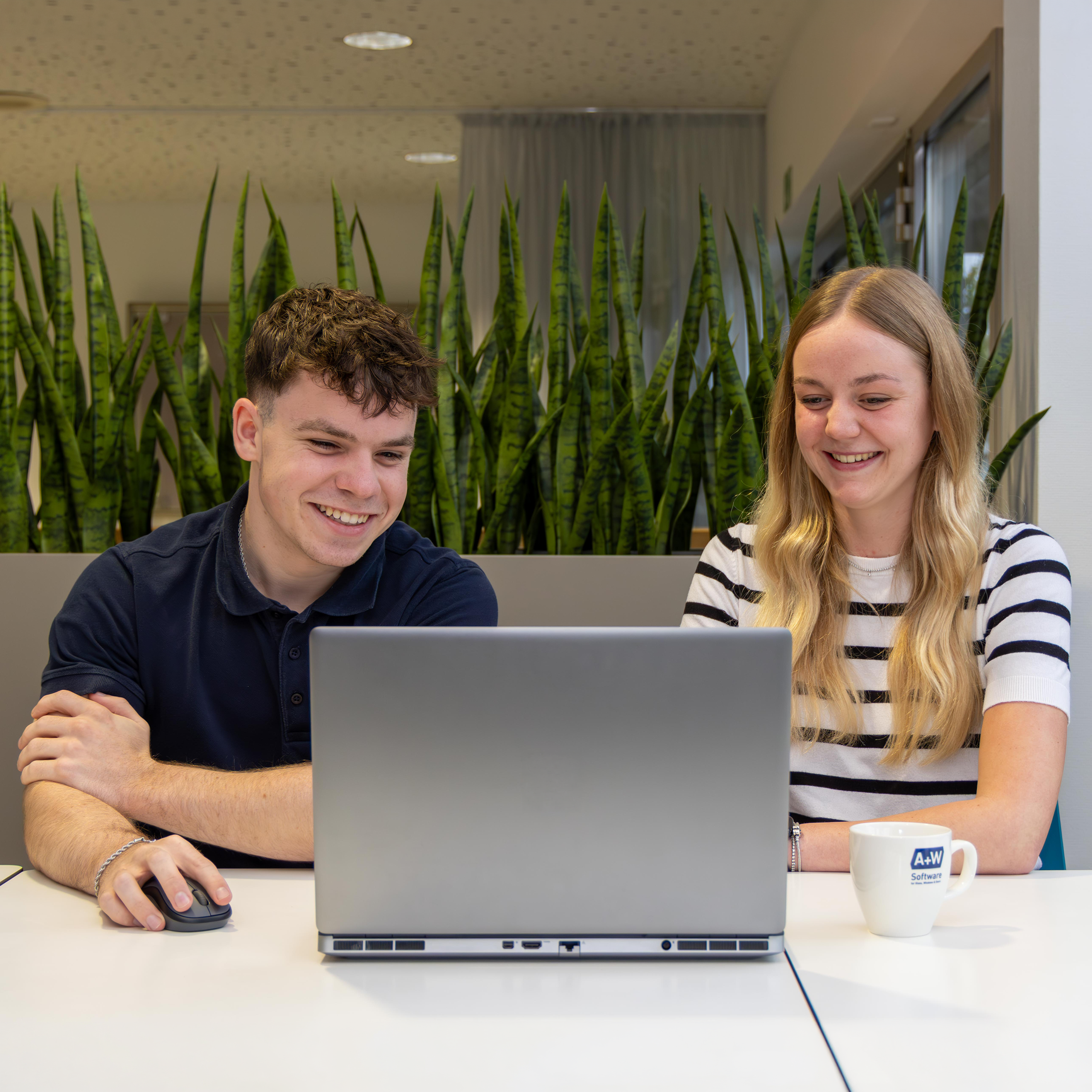 Fotoshooting_Studis_250925-edited Fotoshooting Studis 250925 edited scaled